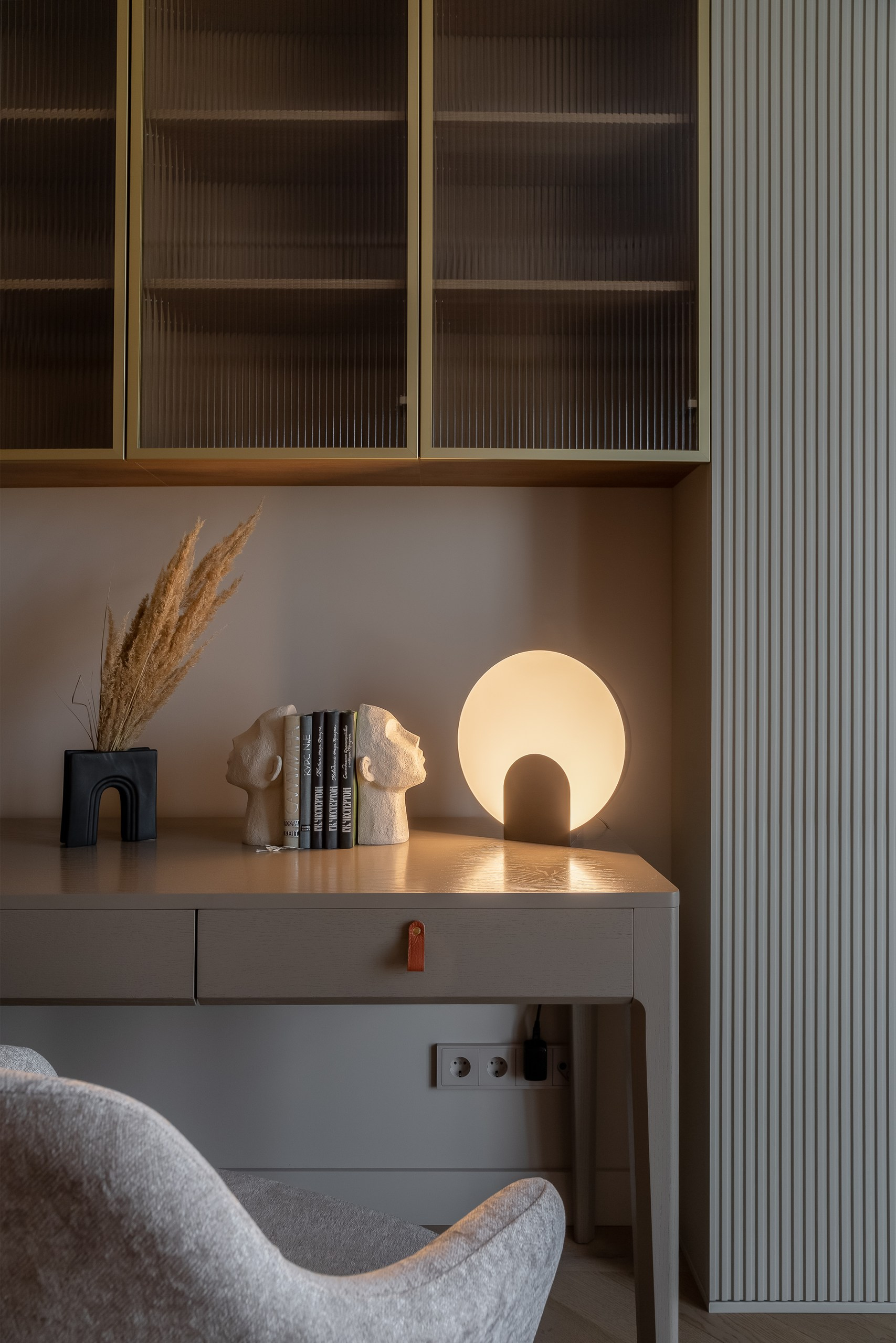 Квартира для пары в духе парижского минимализма