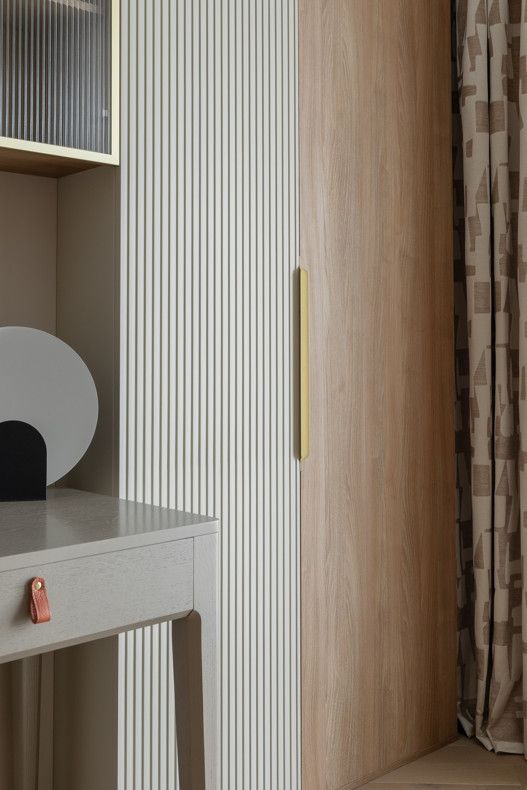 Квартира для пары в духе парижского минимализма