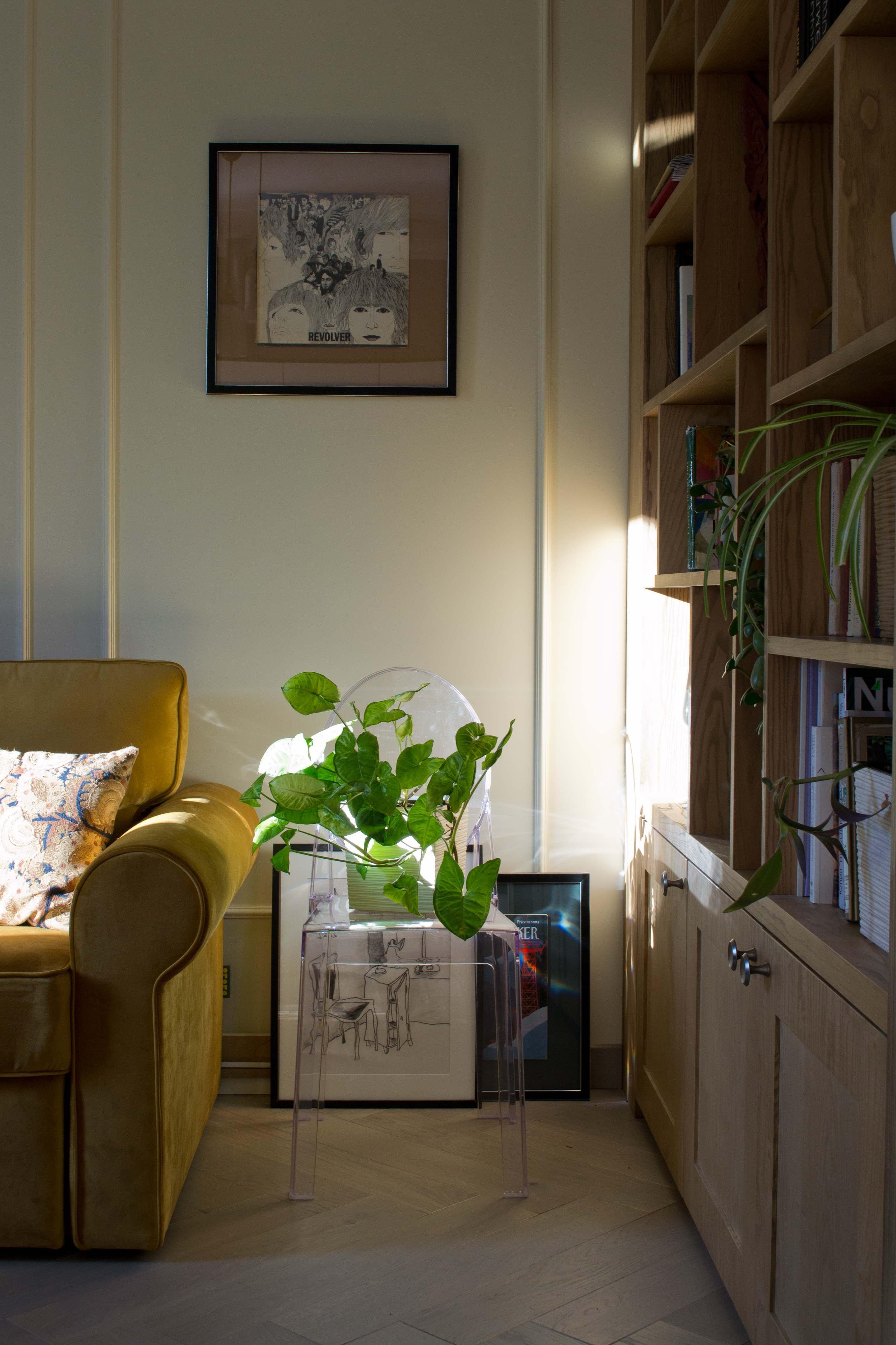 Студия для творческой девушки