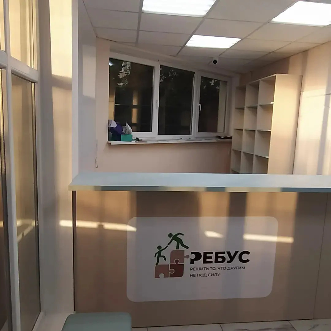 шкафы, стойка рецепция