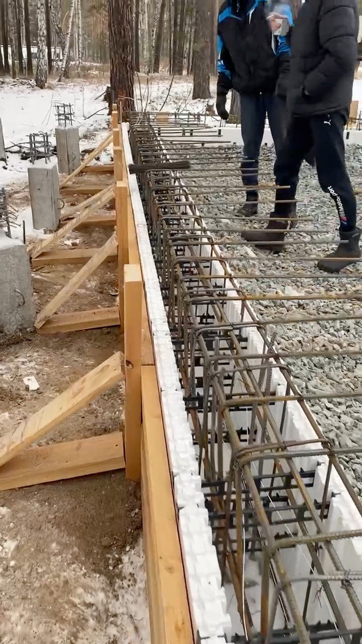 6064733083851043216.mp4