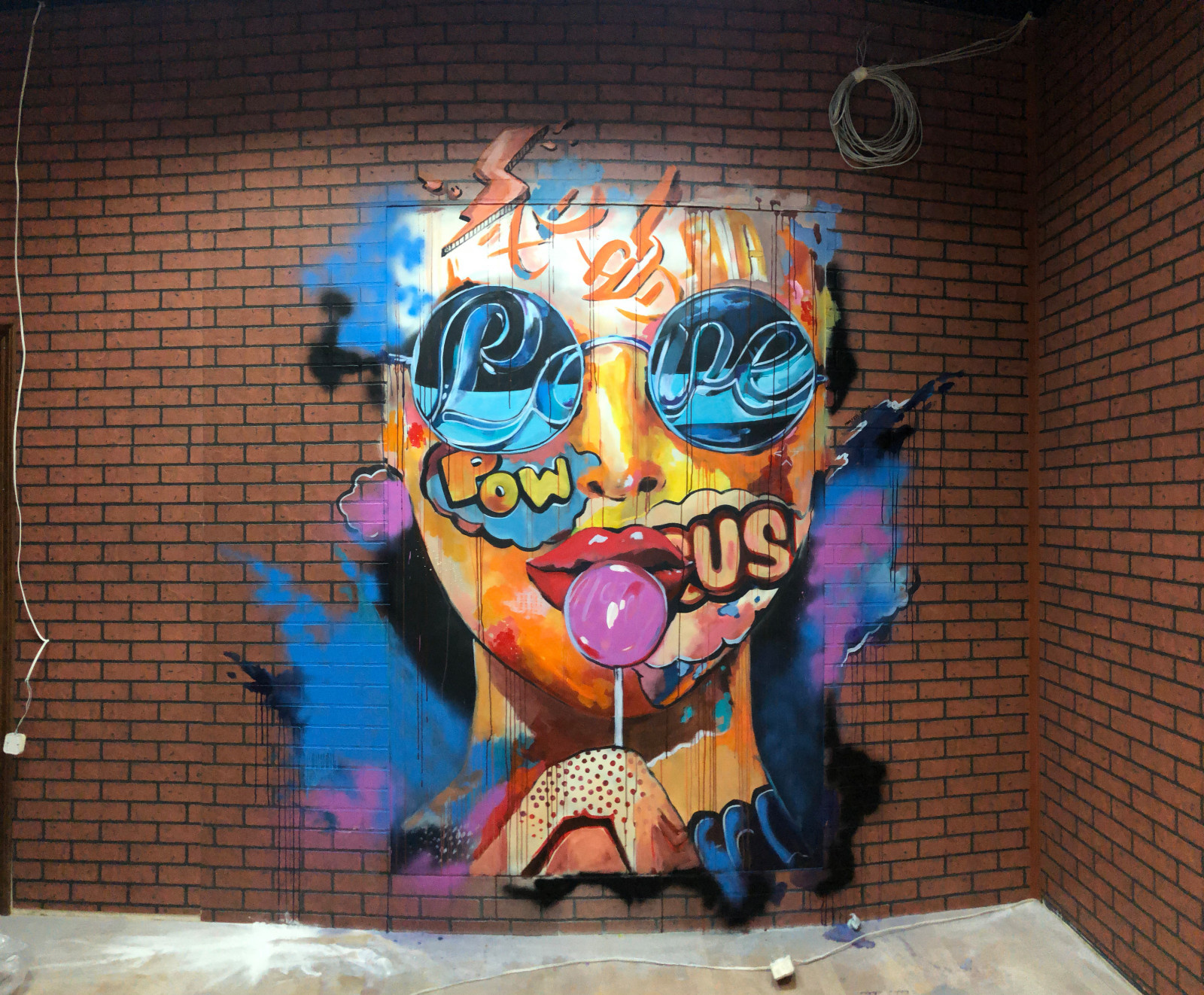 Обложка проекта: Mural for a boutique