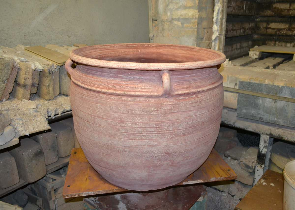 Горшки, амфора и кашпо для ресторана Olivo