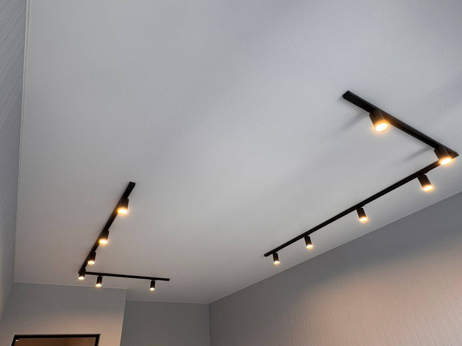 Натяжные потолки