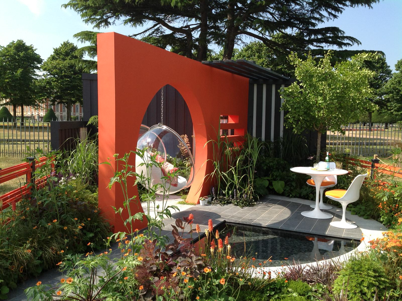 Фотоохота: Подвесное кресло в саду — 18 идей