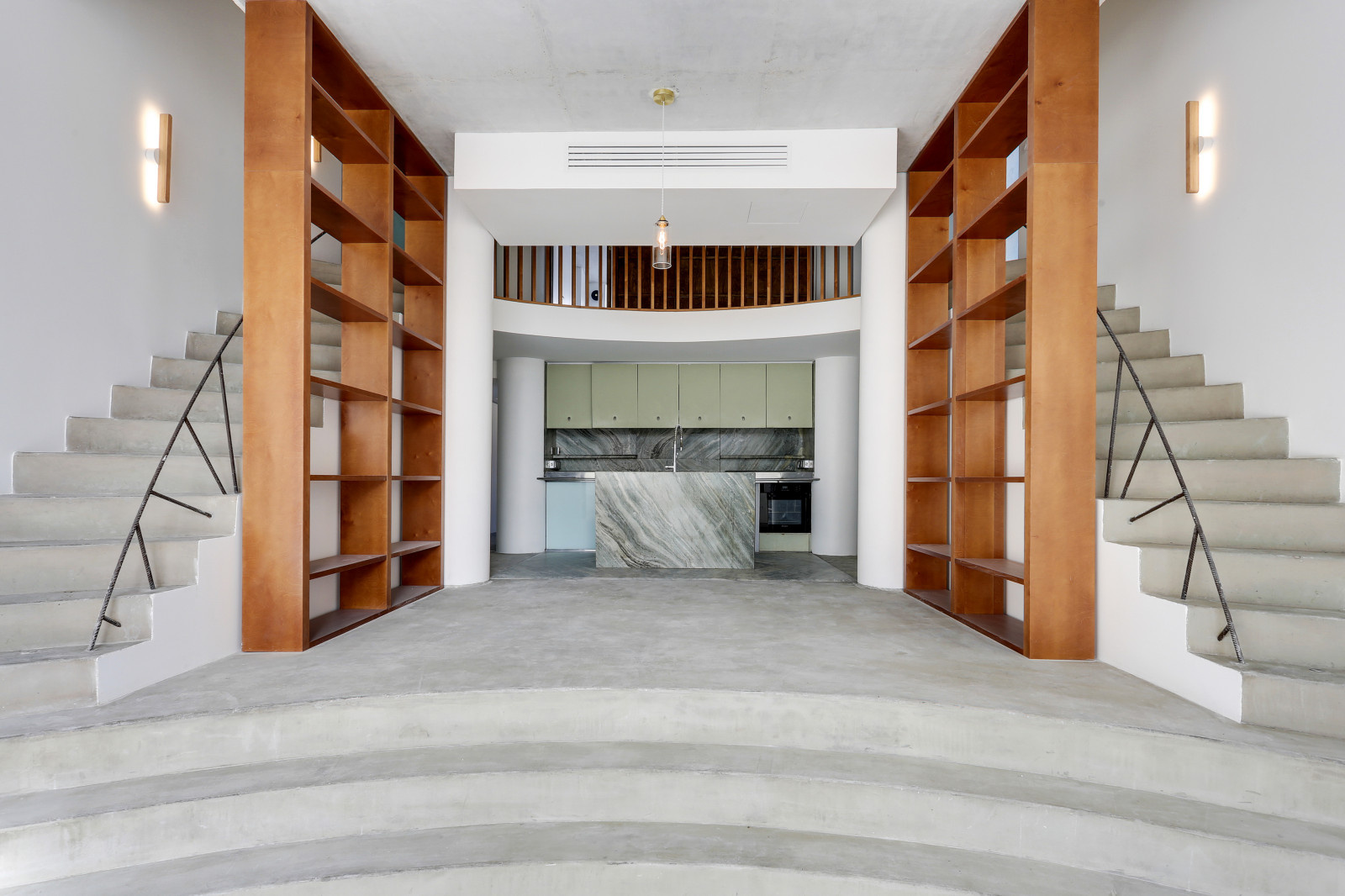 Дом-легенда: Реконструкция «Двуликого Сфинкса» Филиппа Старка