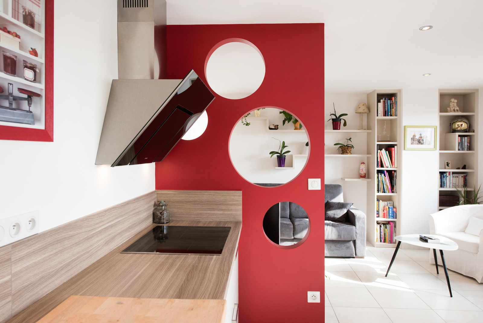 Просто фото: Перегородка между кухней и гостиной — 22 варианта