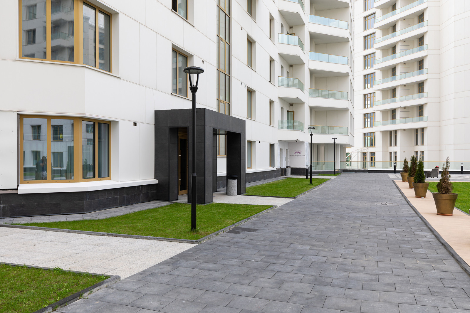 Вопрос: Обязательно ли делать отливы на окнах