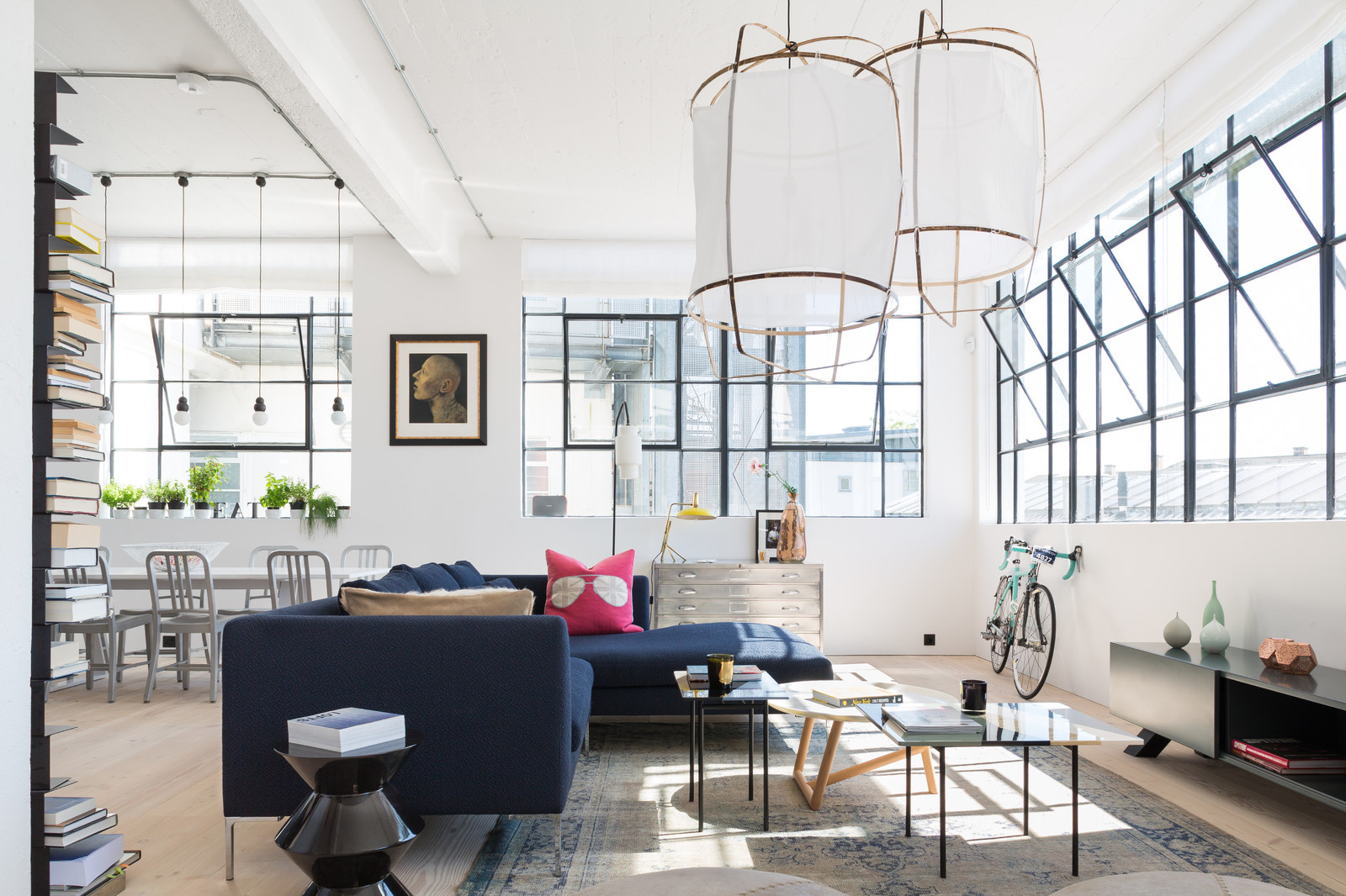 Houzz Британия: Светлый лондонский лофт открытой планировки