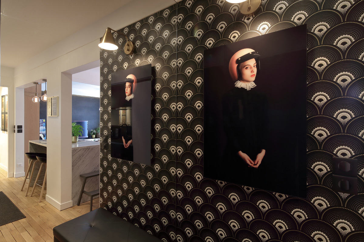 Вопрос: Чем заменить постеры с «Keep calm and...» и другие клише?