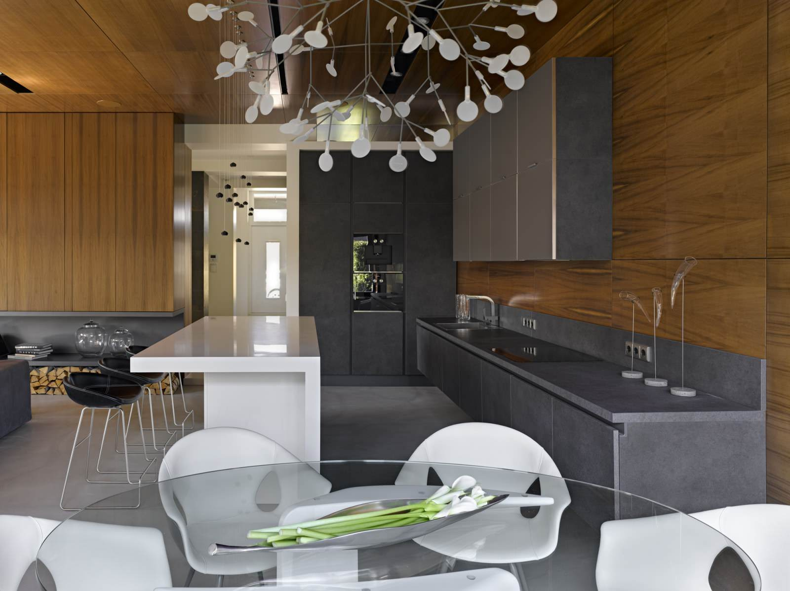 Houzz тур: Натуральные материалы и лаконичный стиль дома в Светлогорье