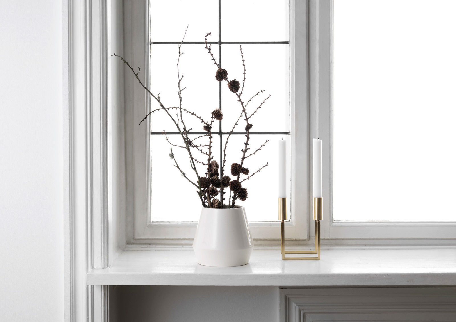 Просто фото: 18 идей украшения окон к Новому году