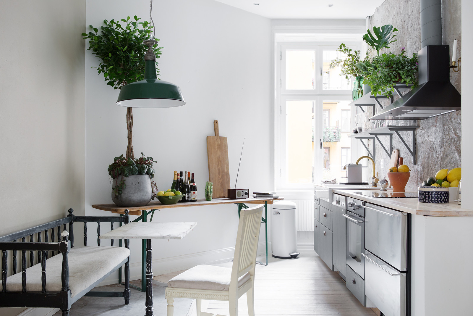 Обложка статьи: С миру по идее: Планировка кухни с «лишним» углом