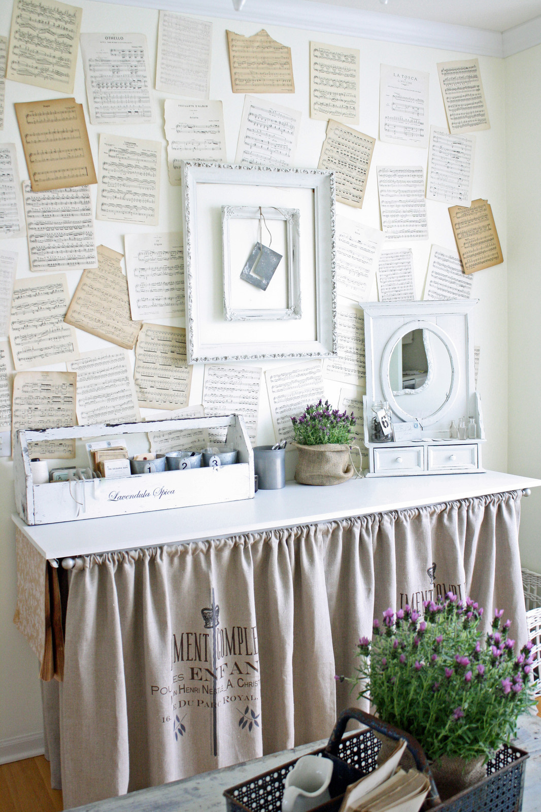 Тонкая работа: Как декорировать интерьер с помощью бумаги