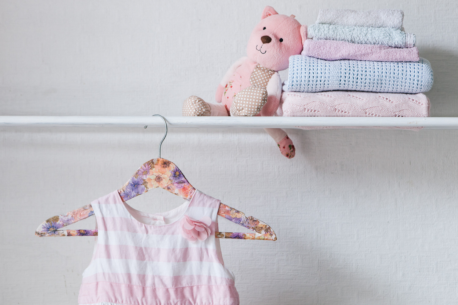 DIY: Как сделать декупаж вешалки своими руками