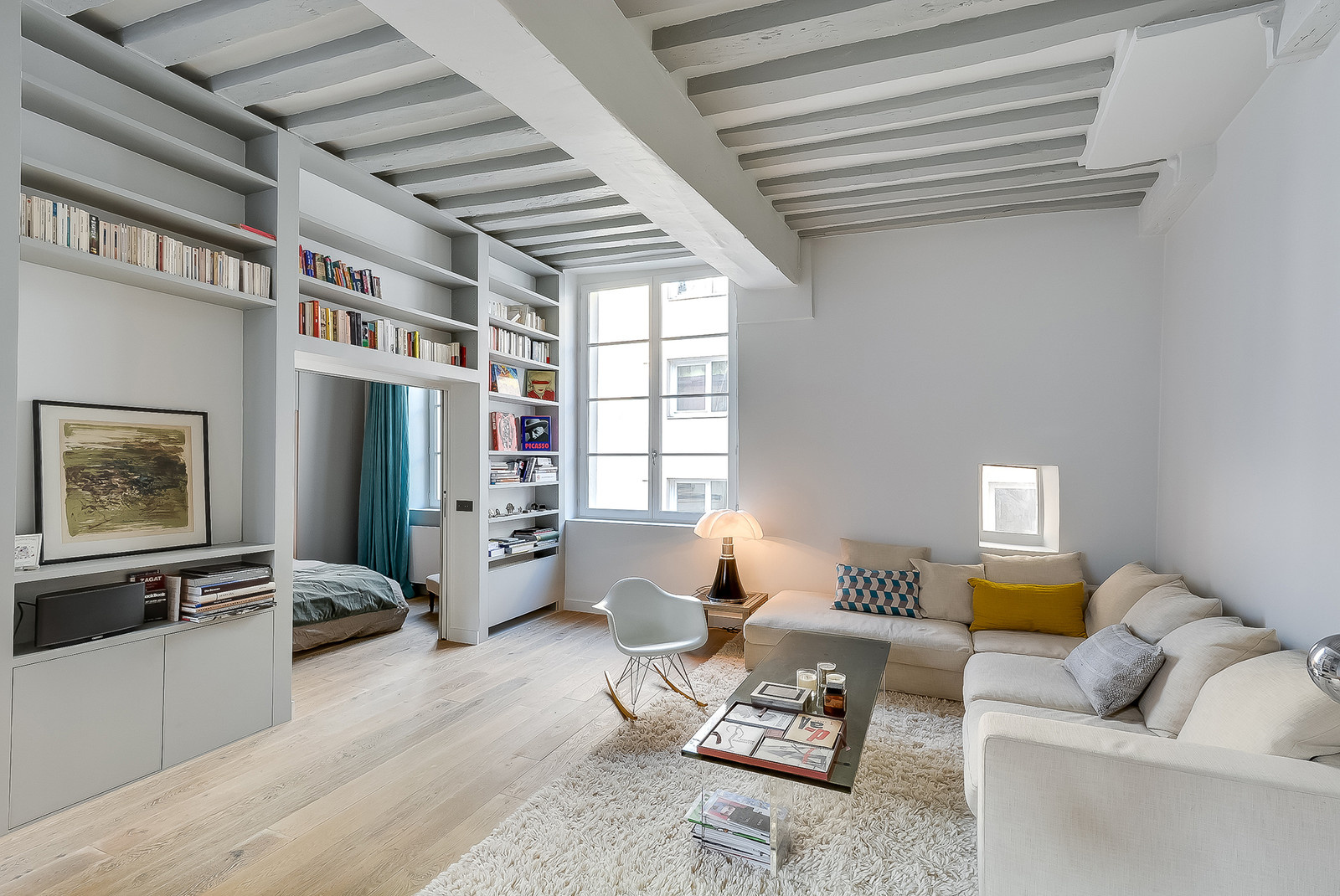 Houzz Франция: Маленькая гарсоньерка в квартале Маре