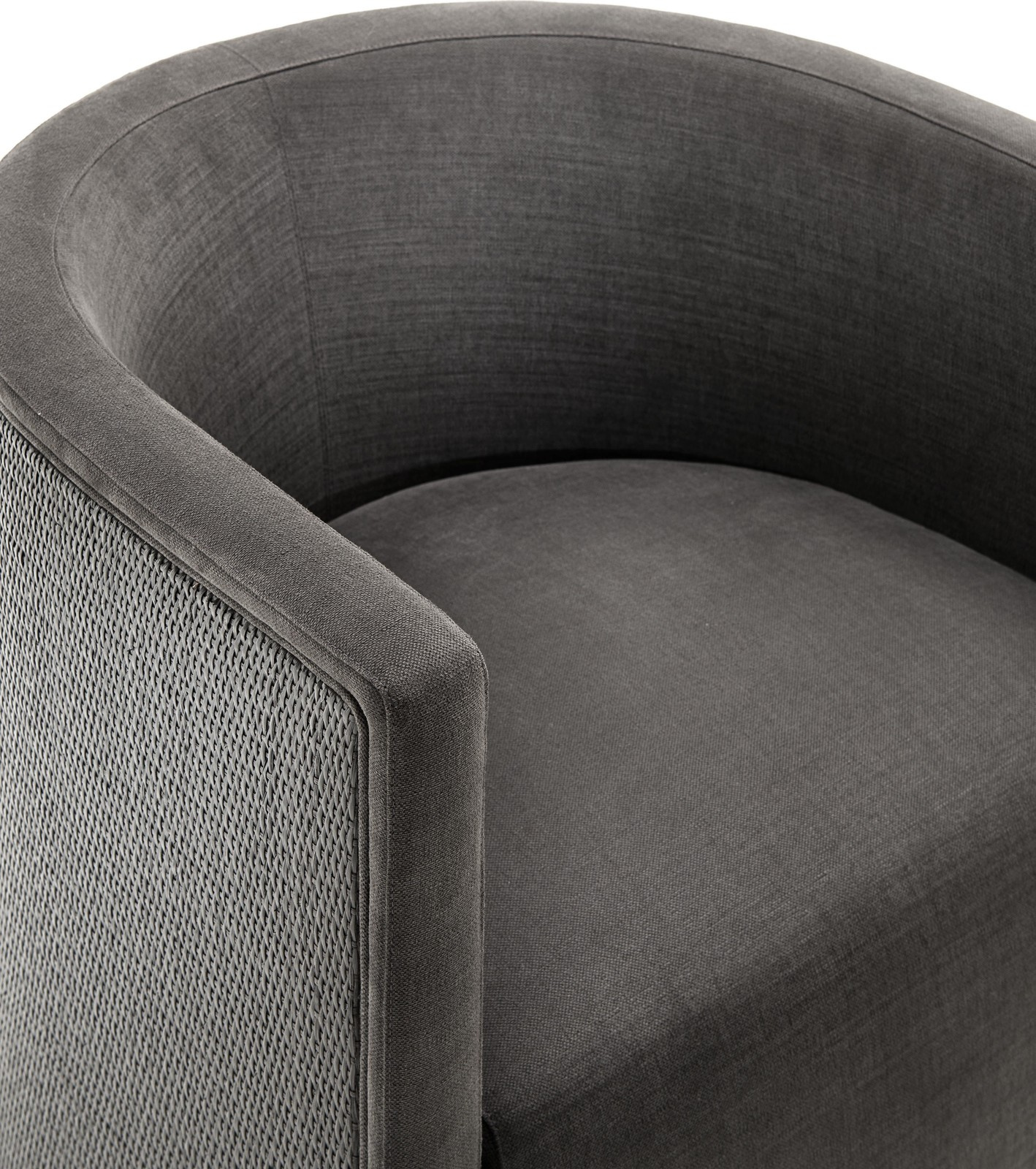 Микротренд: Новый стиль — сдержанный текстиль