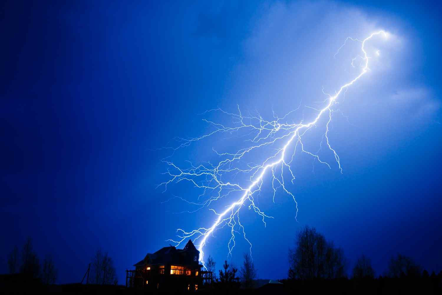 Вопрос: Зачем вам молниезащита