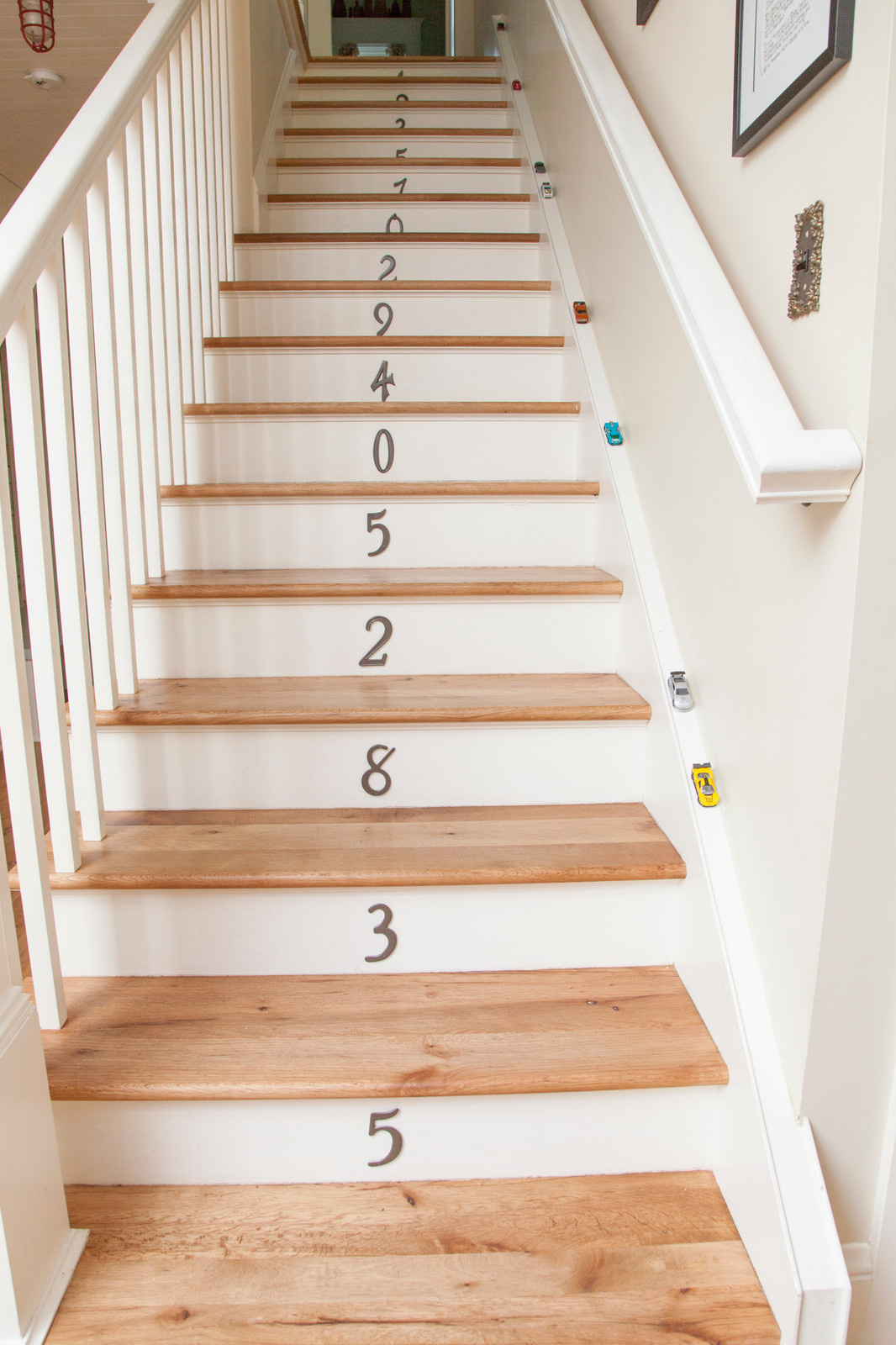 8 вещей, которые (гарантированно) замусорят любой интерьер