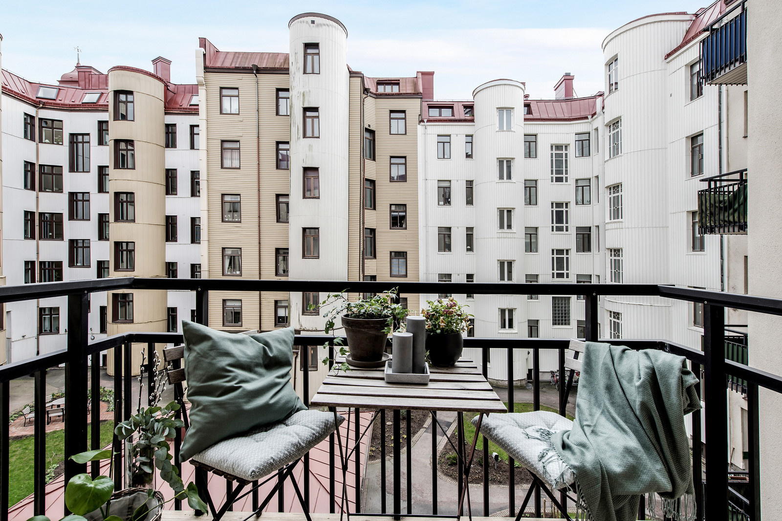 Фотоохота: 24 балкона, где приятно устроиться с кофе