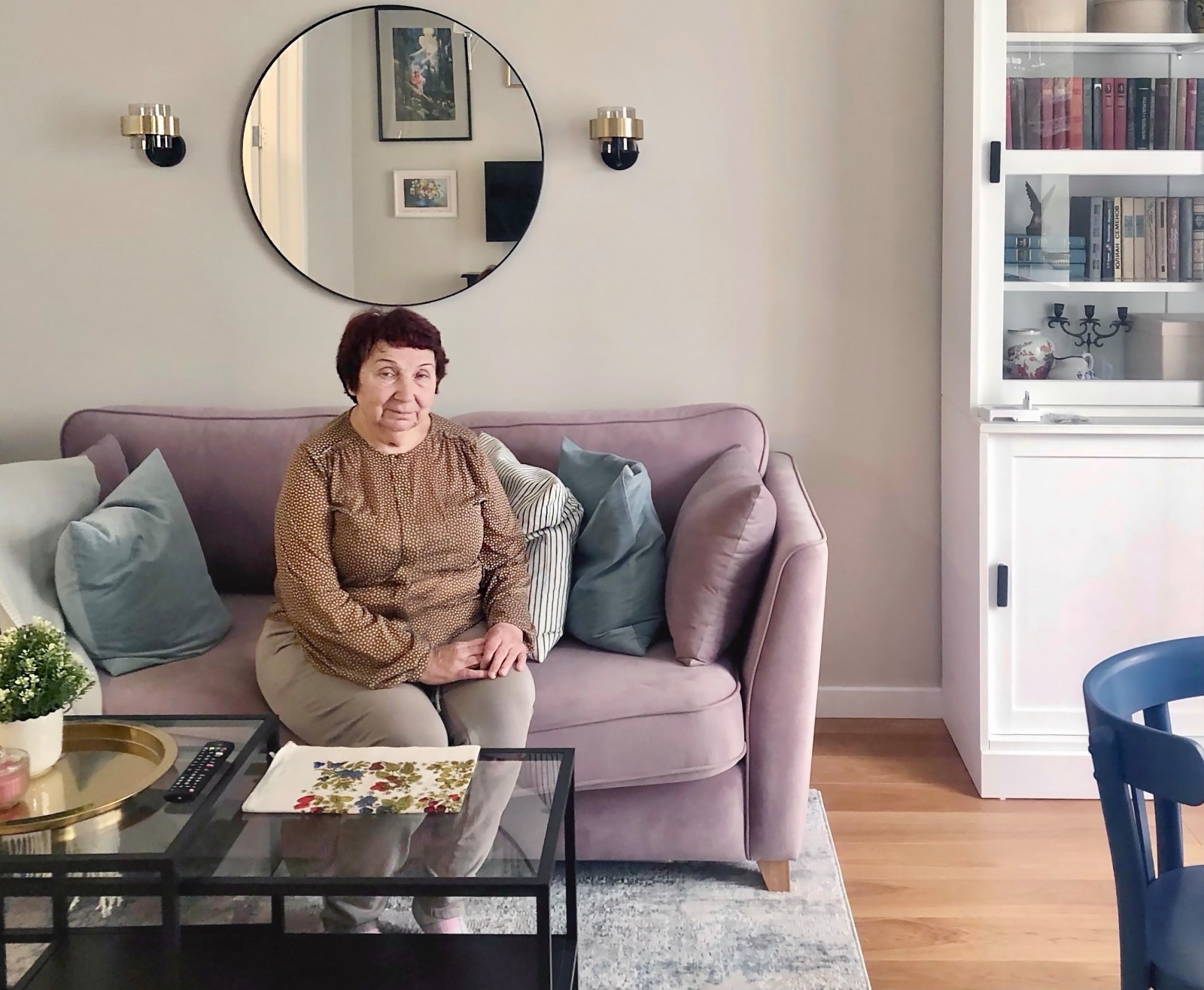 В гостях: Квартира с венскими стульями и спальней-садом