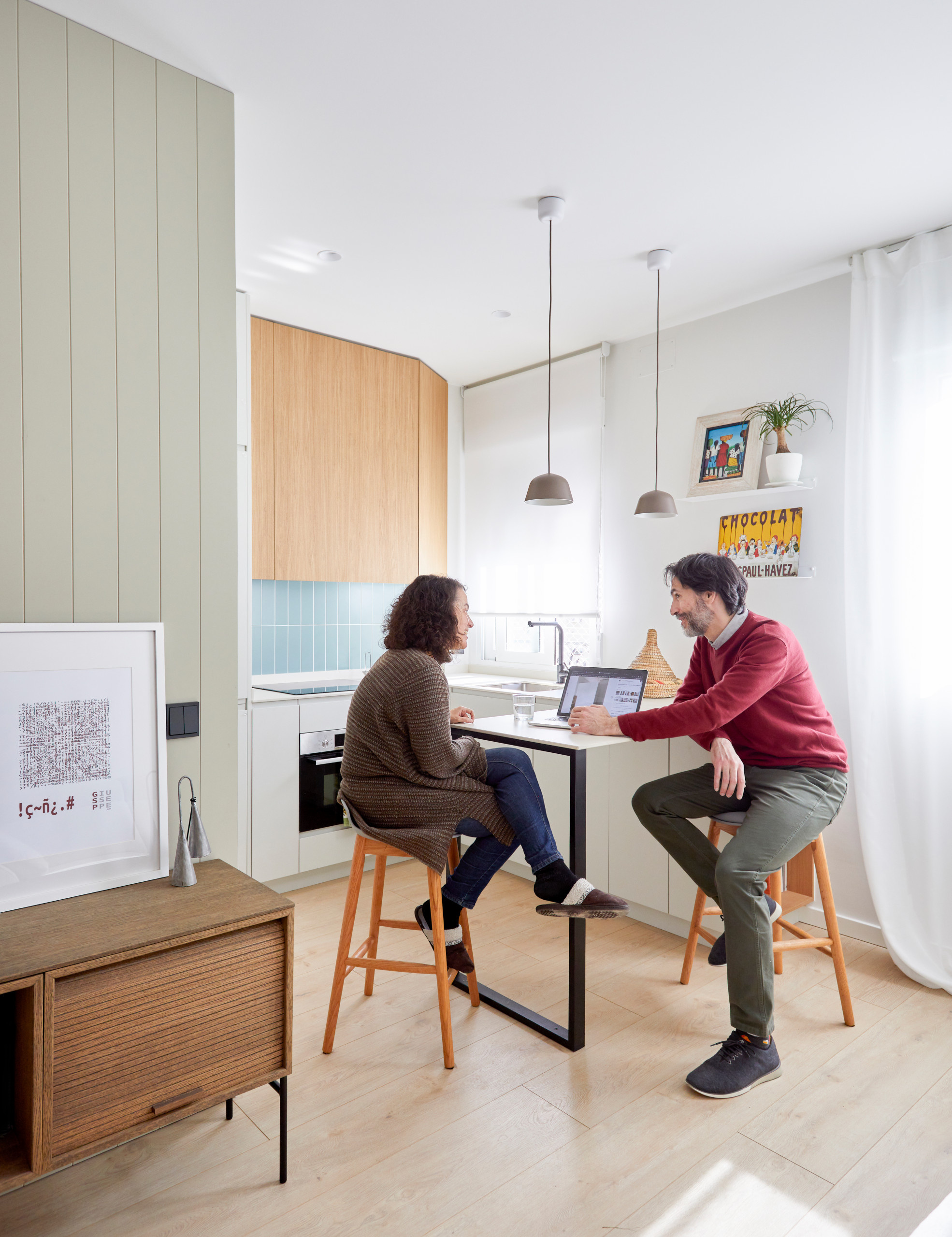 Houzz тур: 31 кв.м — квартира с «гнездом» для кота