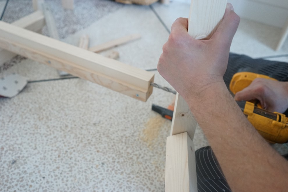 Своими руками: Как сделать кровать-домик для ребенка