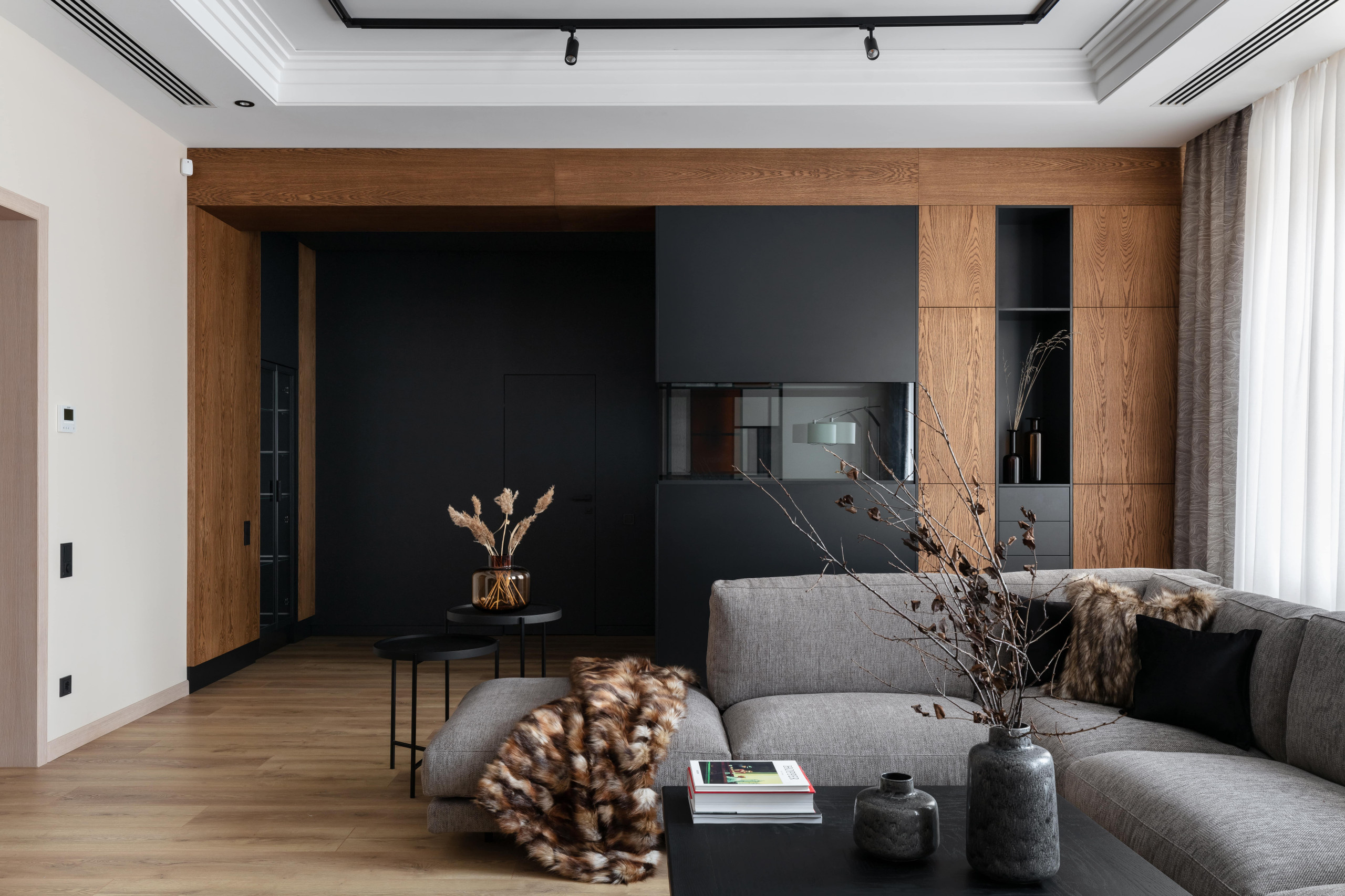 Houzz тур: Квартира с перегородкой в духе Мондриана