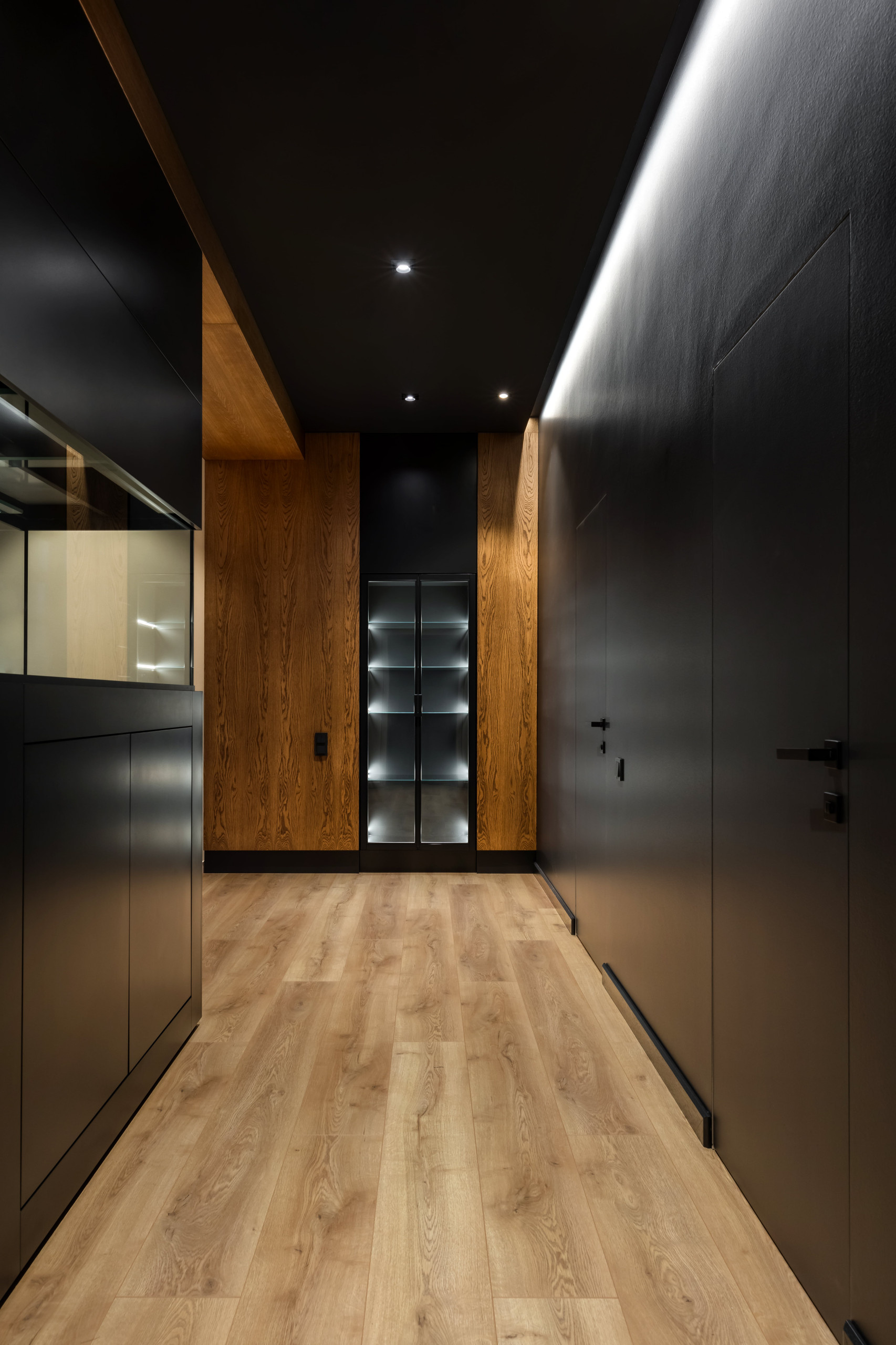 Houzz тур: Квартира с перегородкой в духе Мондриана