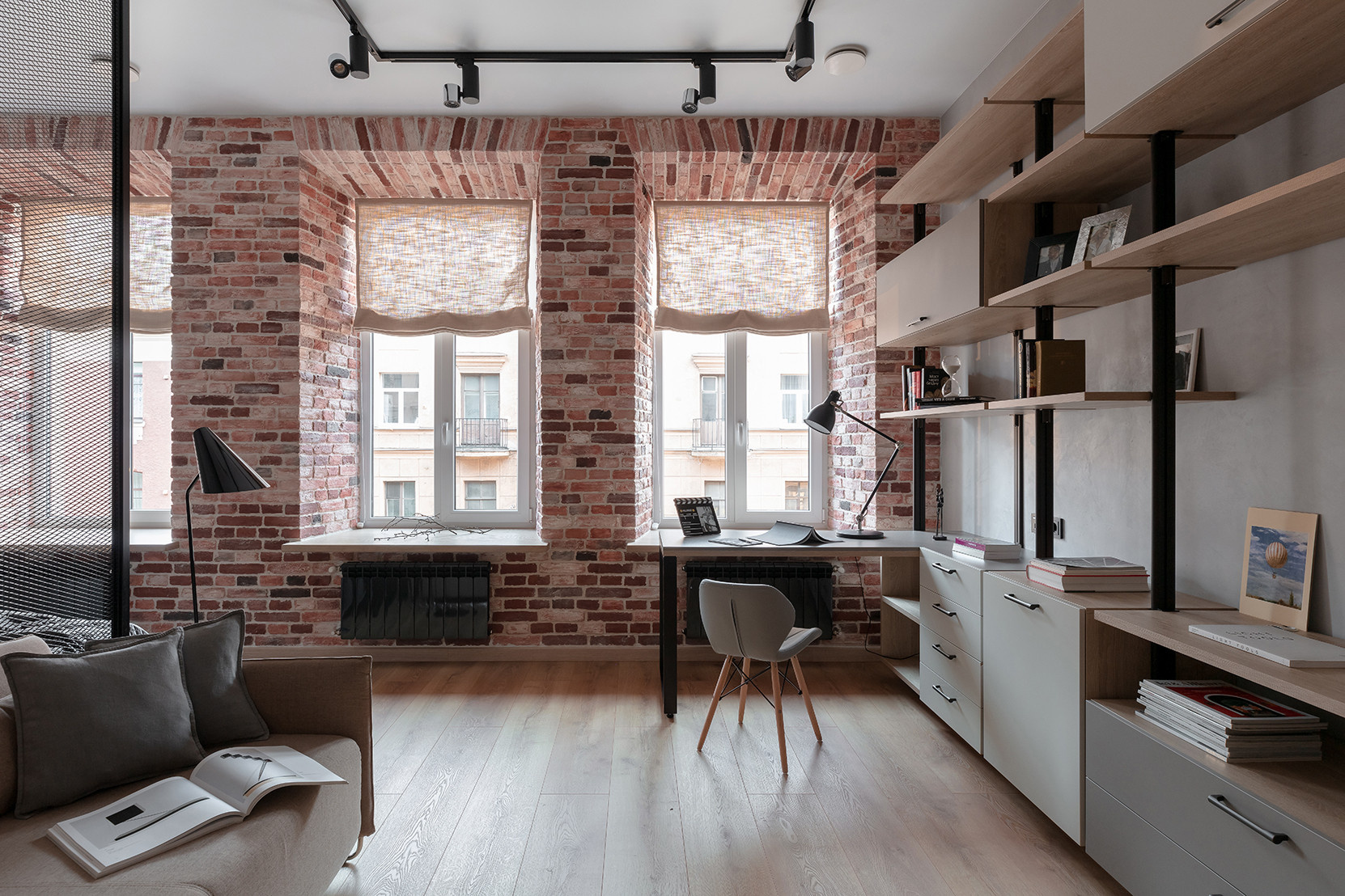 Houzz тур: Квартира с перегородкой в духе Мондриана