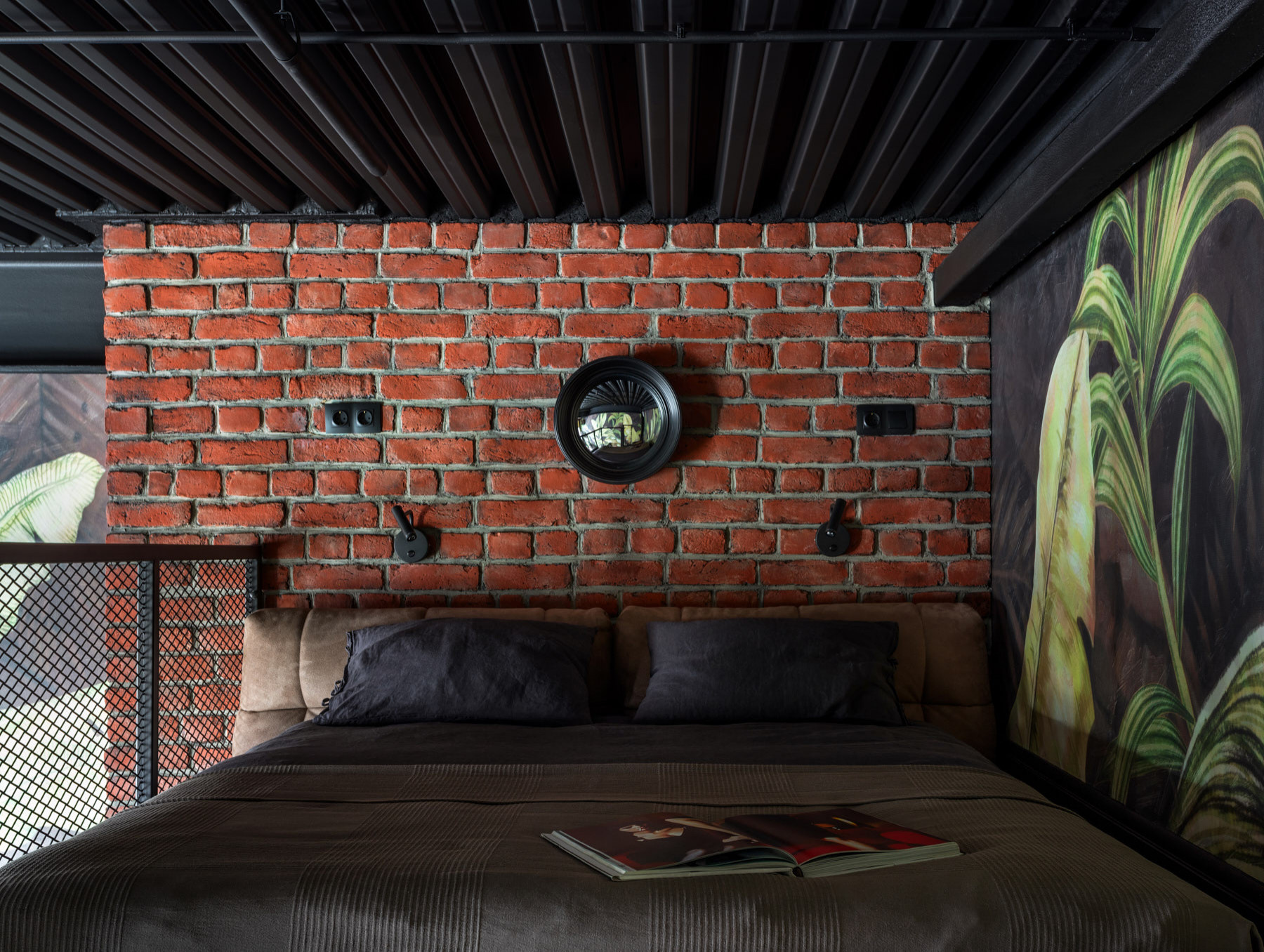 Houzz тур: Тропический лофт на месте чаеразвесочной фабрики