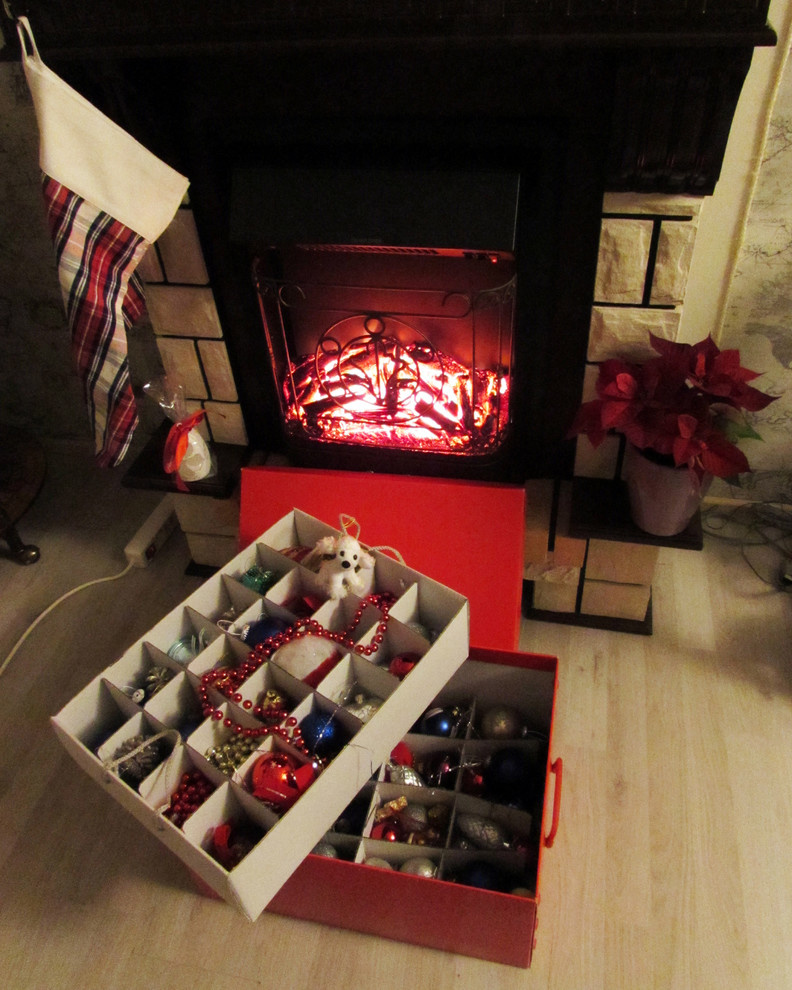 Хороший вопрос: Как хранить елочные игрушки и гирлянды