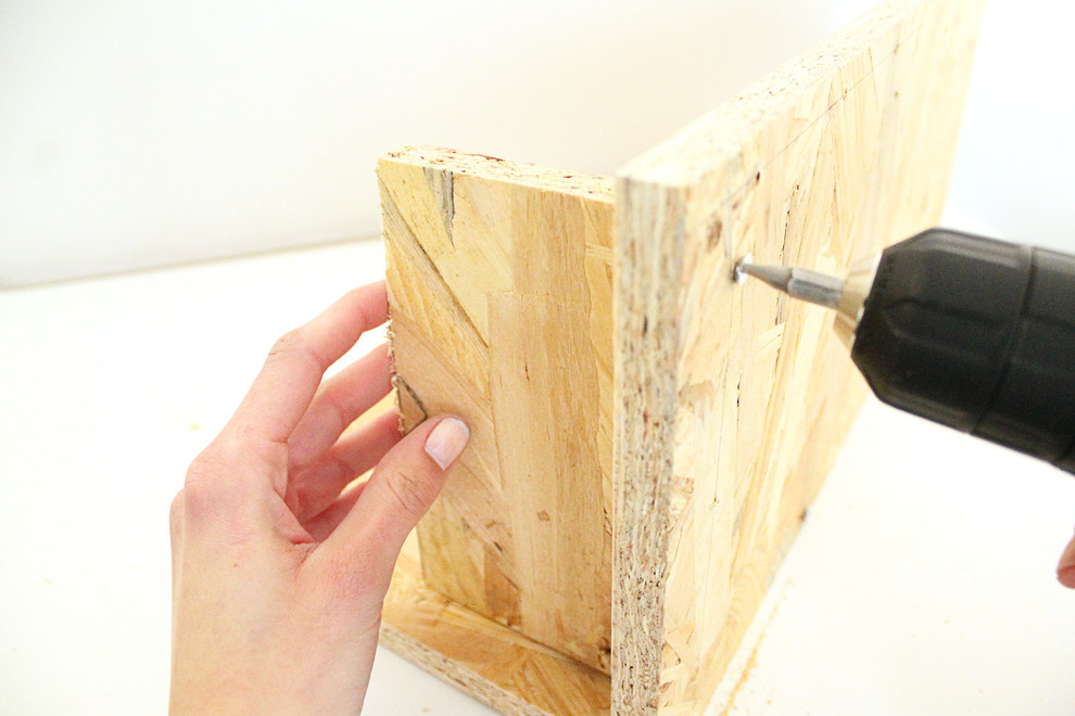 Своими руками: Подвесная полка для цветов из ОСБ