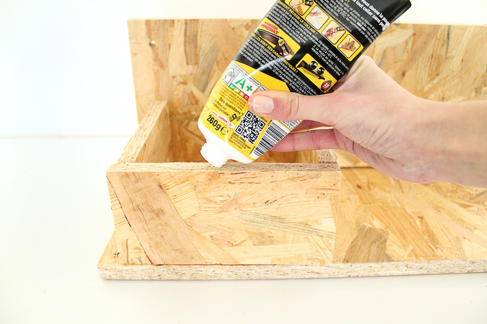 Своими руками: Подвесная полка для цветов из ОСБ