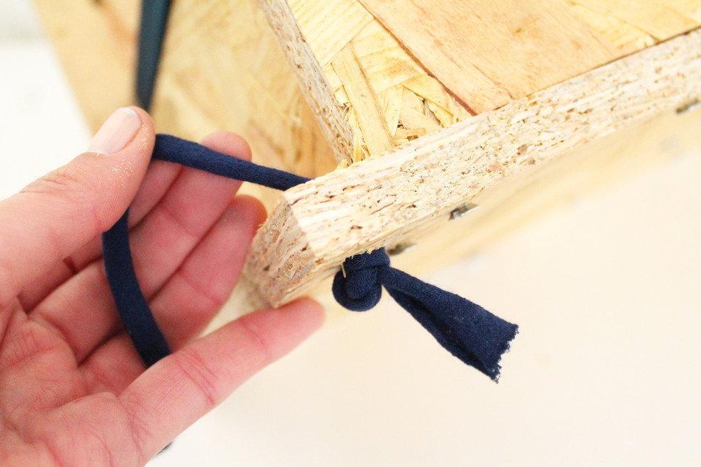 Своими руками: Подвесная полка для цветов из ОСБ