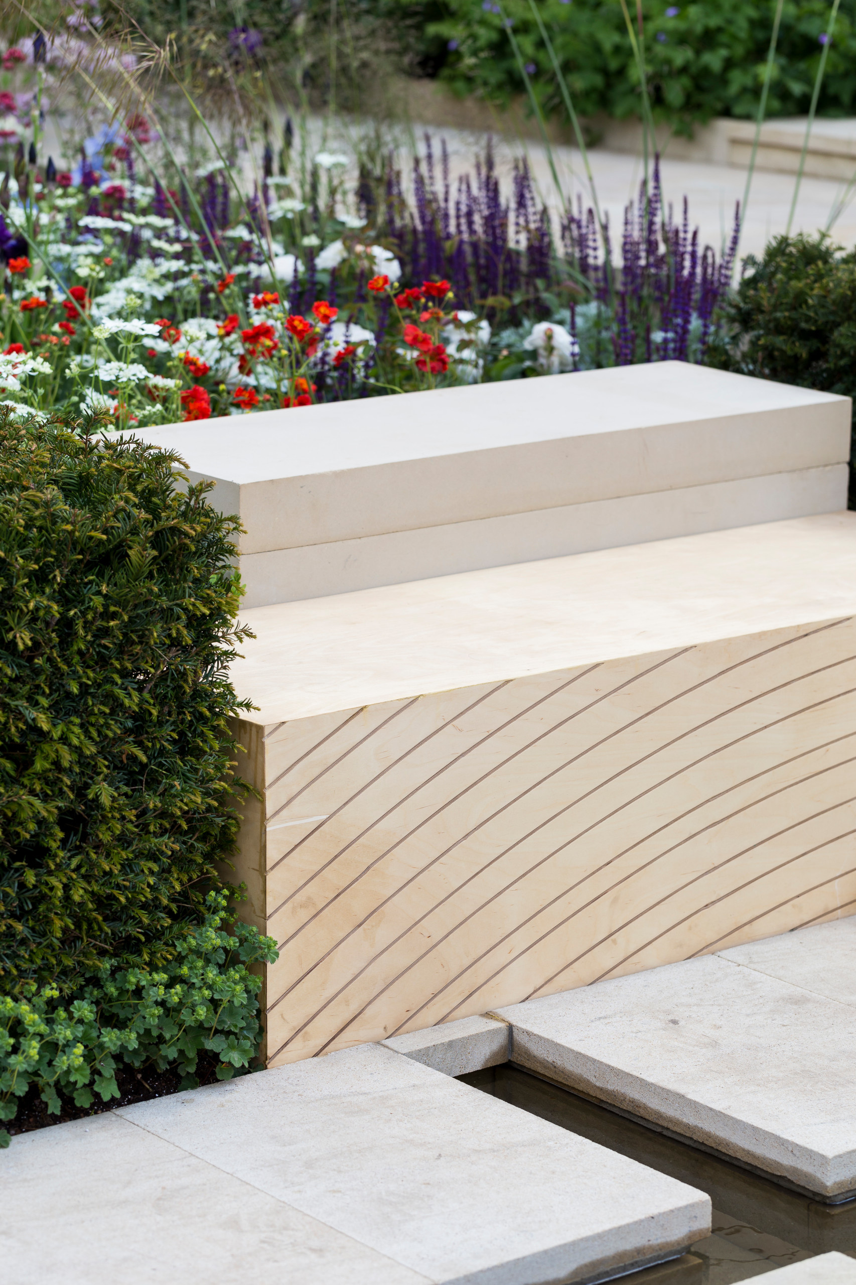 Выставка в Челси: Сад, прославляющий Йоркшир и его пейзажи