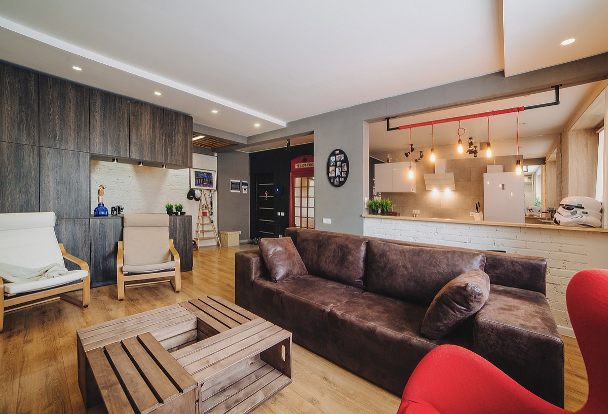 Houzz тур: Яркий лофт для холостяка в Магнитогорске