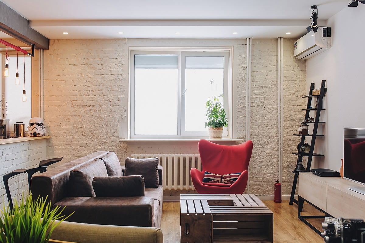 Houzz тур: Яркий лофт для холостяка в Магнитогорске