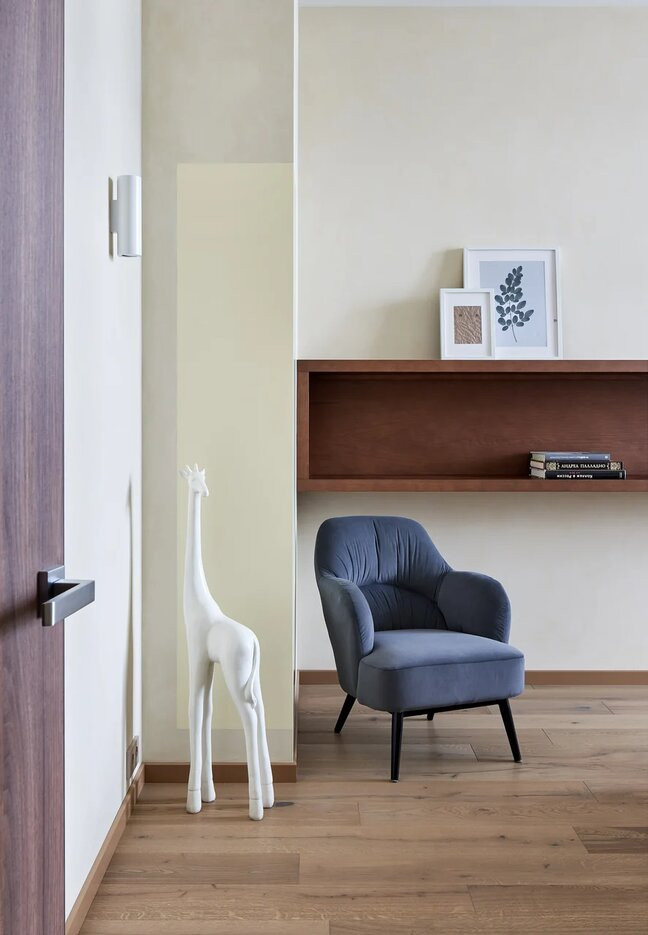 Houzz тур: Квартира с дровяным камином в старом Петербурге