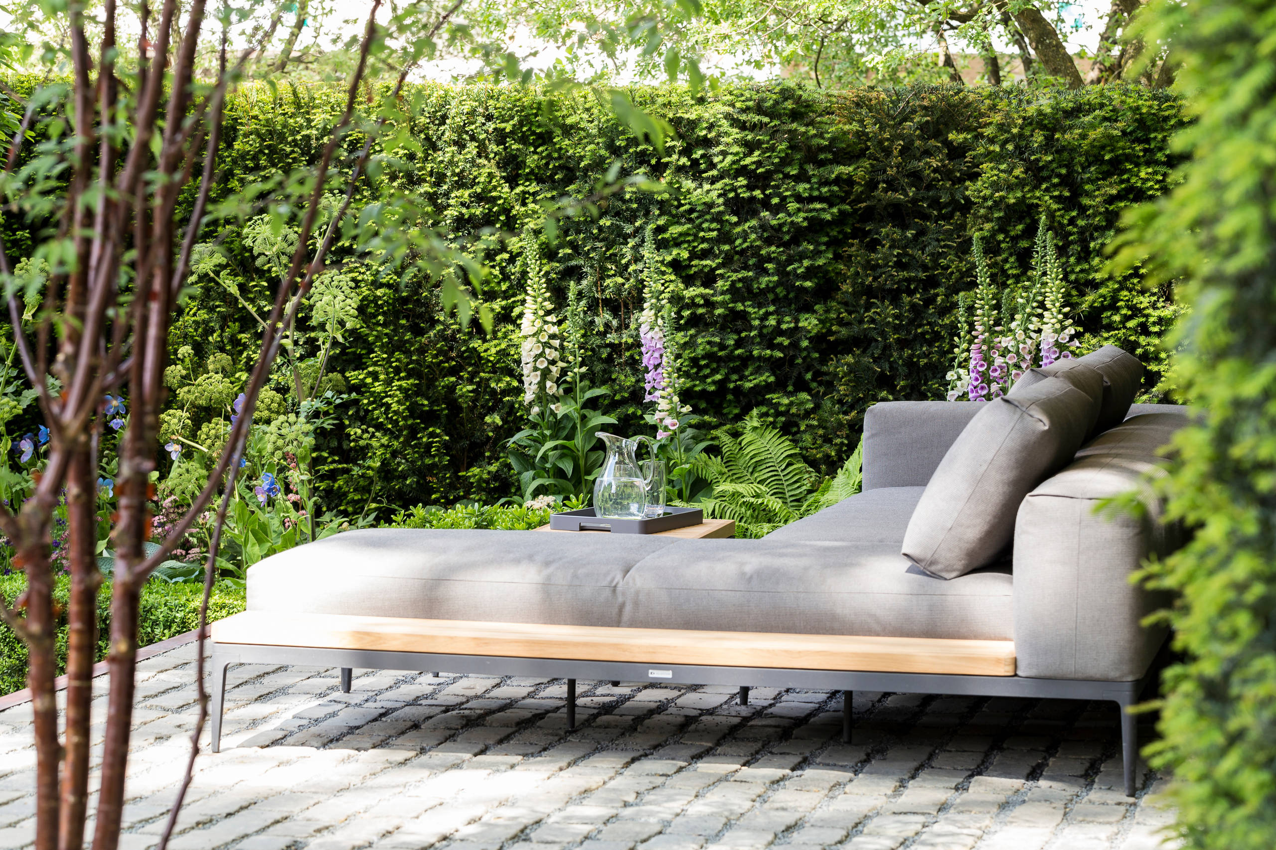 Выставка в Челси: Тихий оазис среди зарослей самшита