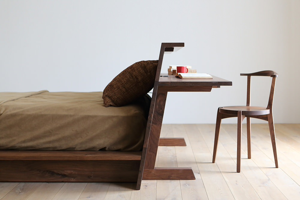 С миру по идее: Как хранить вещи в небольшой спальне