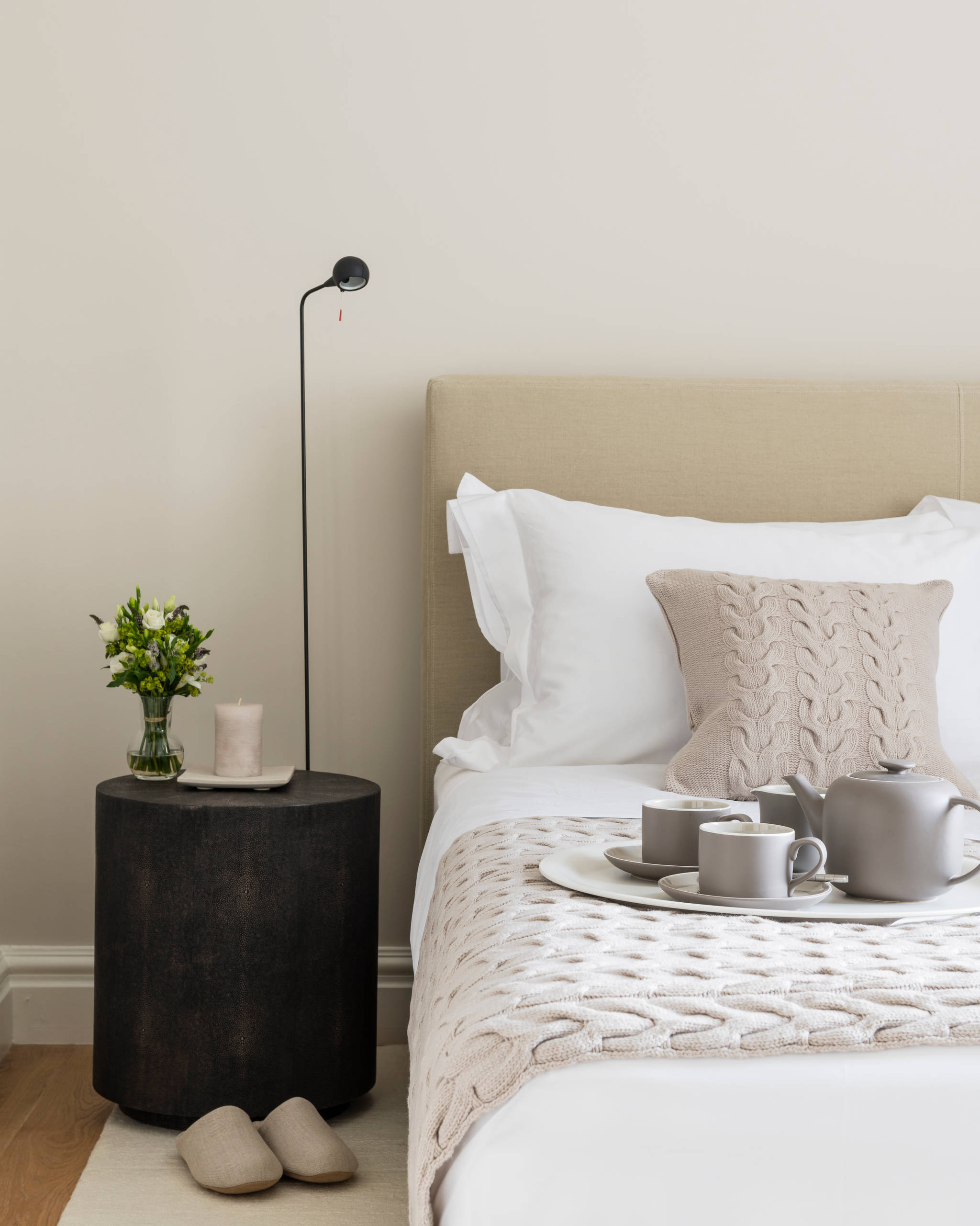 Что делать: Постирать зимние одеяла, шторы и пуховики