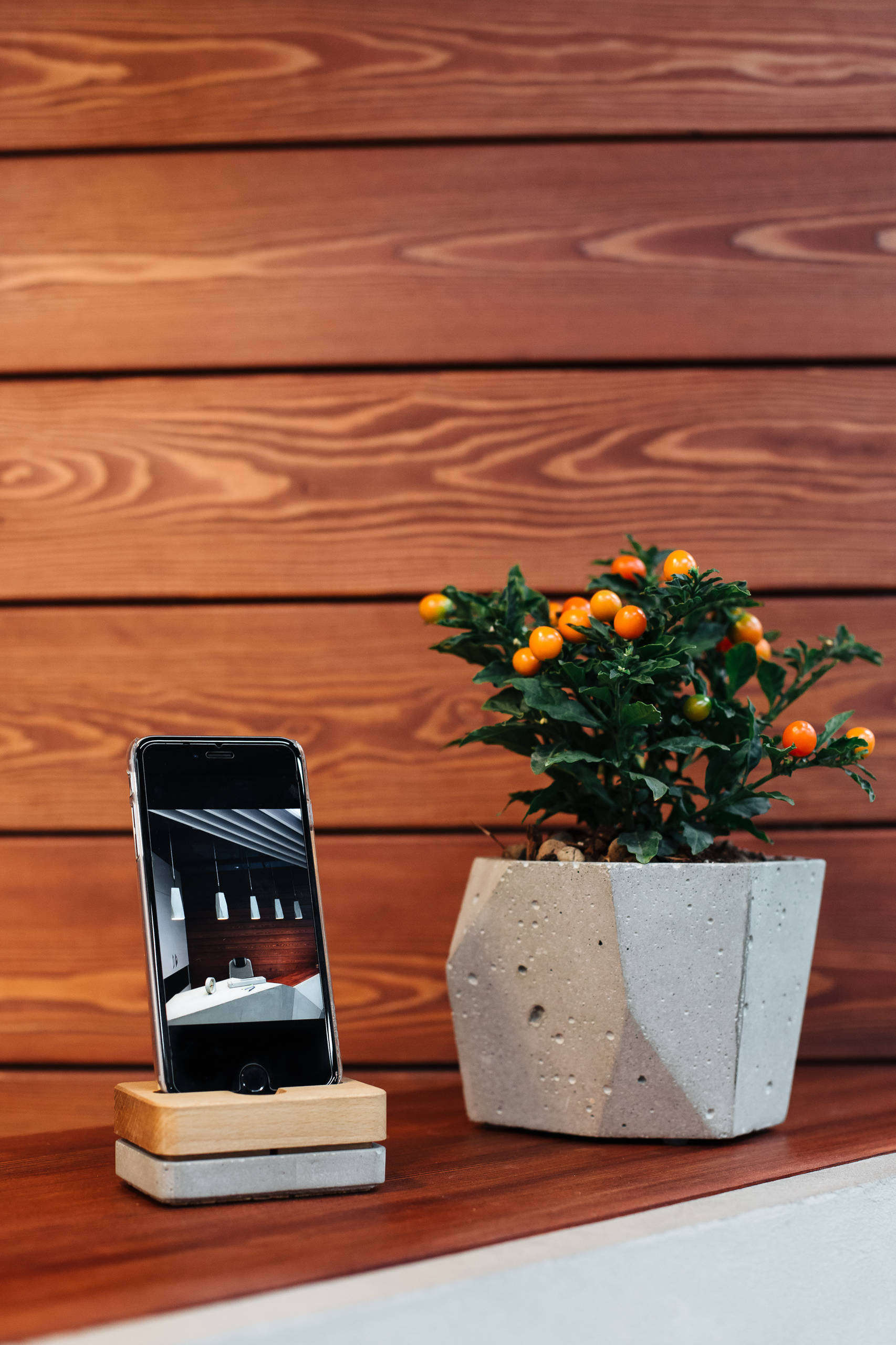 Портрет: Красота бетона в предметах от Garage Factory