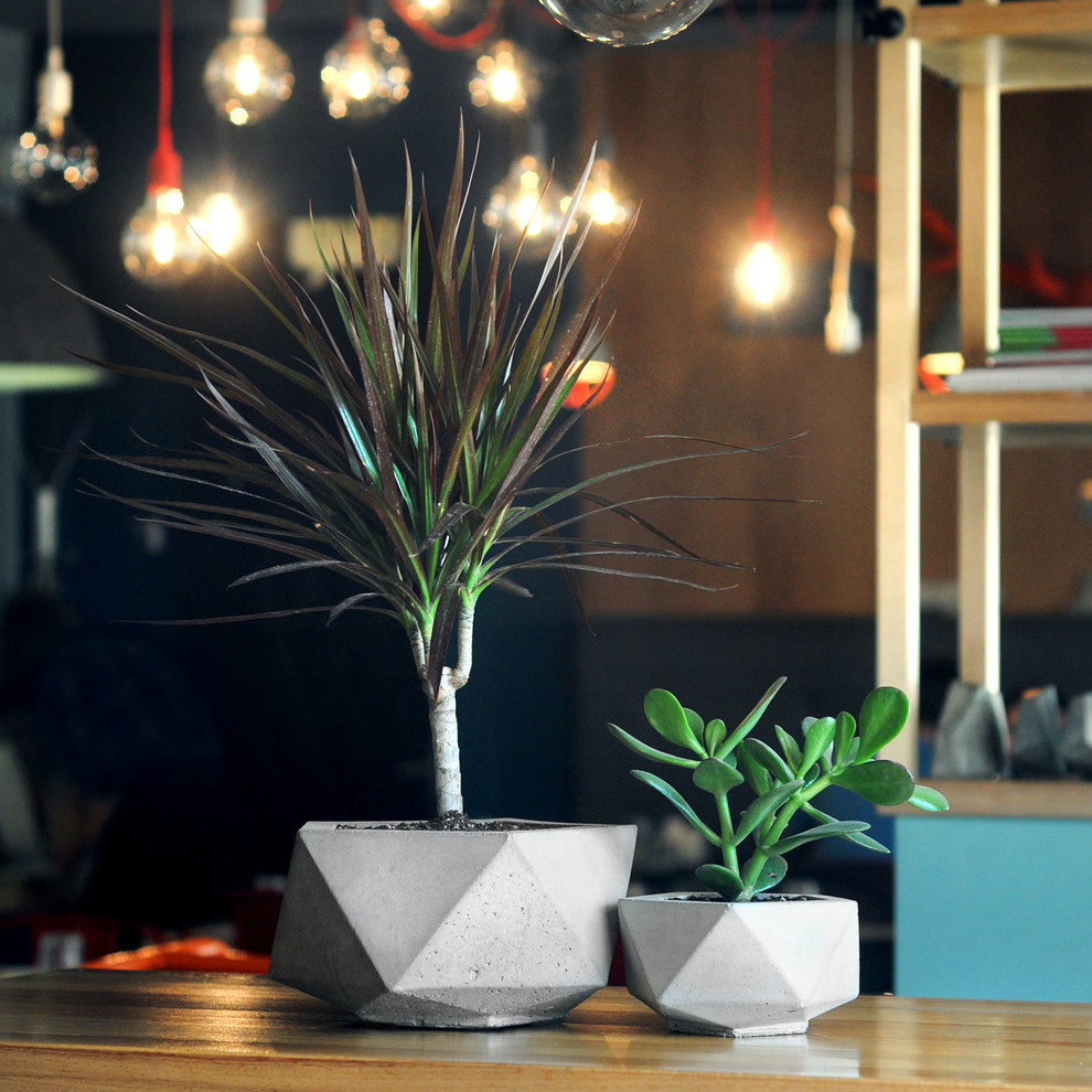 Портрет: Красота бетона в предметах от Garage Factory