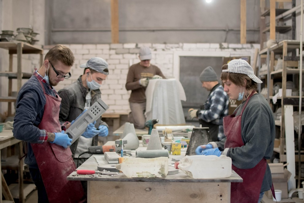 Портрет: Красота бетона в предметах от Garage Factory