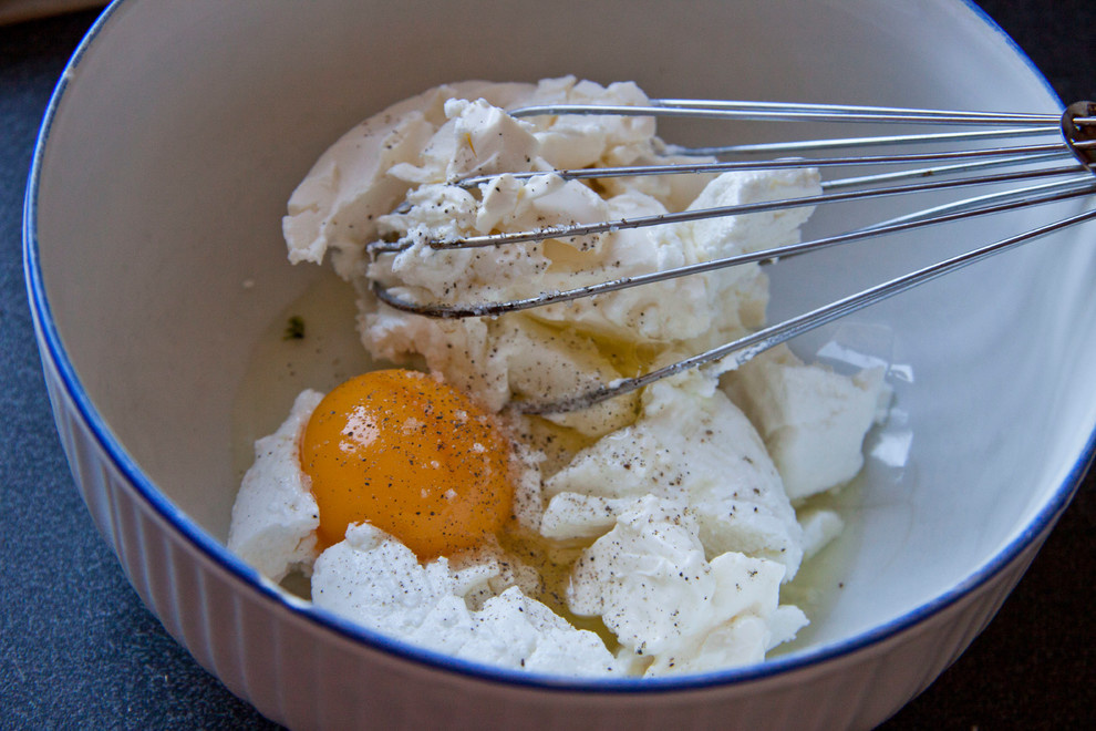 Рецепт: Овощной пирог с цветами из баклажанов и кабачков