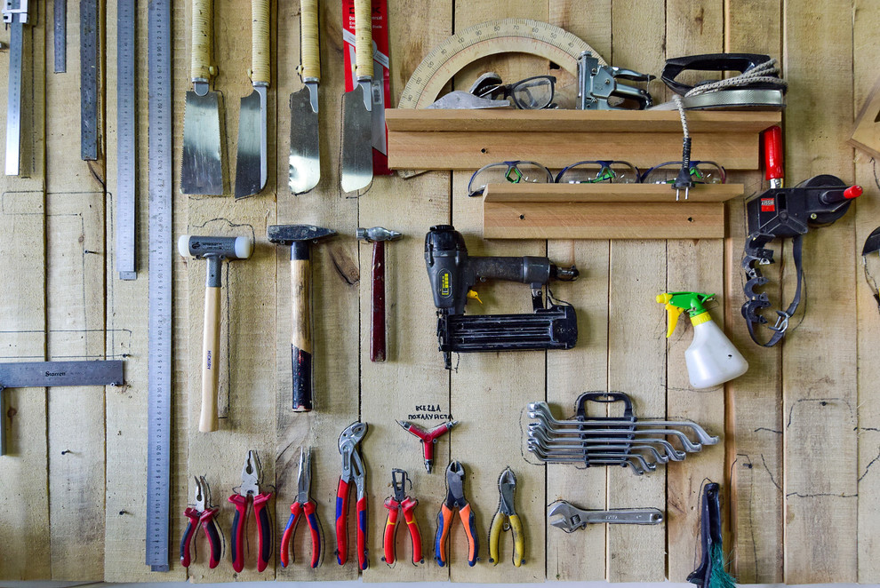 Портрет: Столешница-пустыня и кресла-хамелеоны Екатерины Любимовой