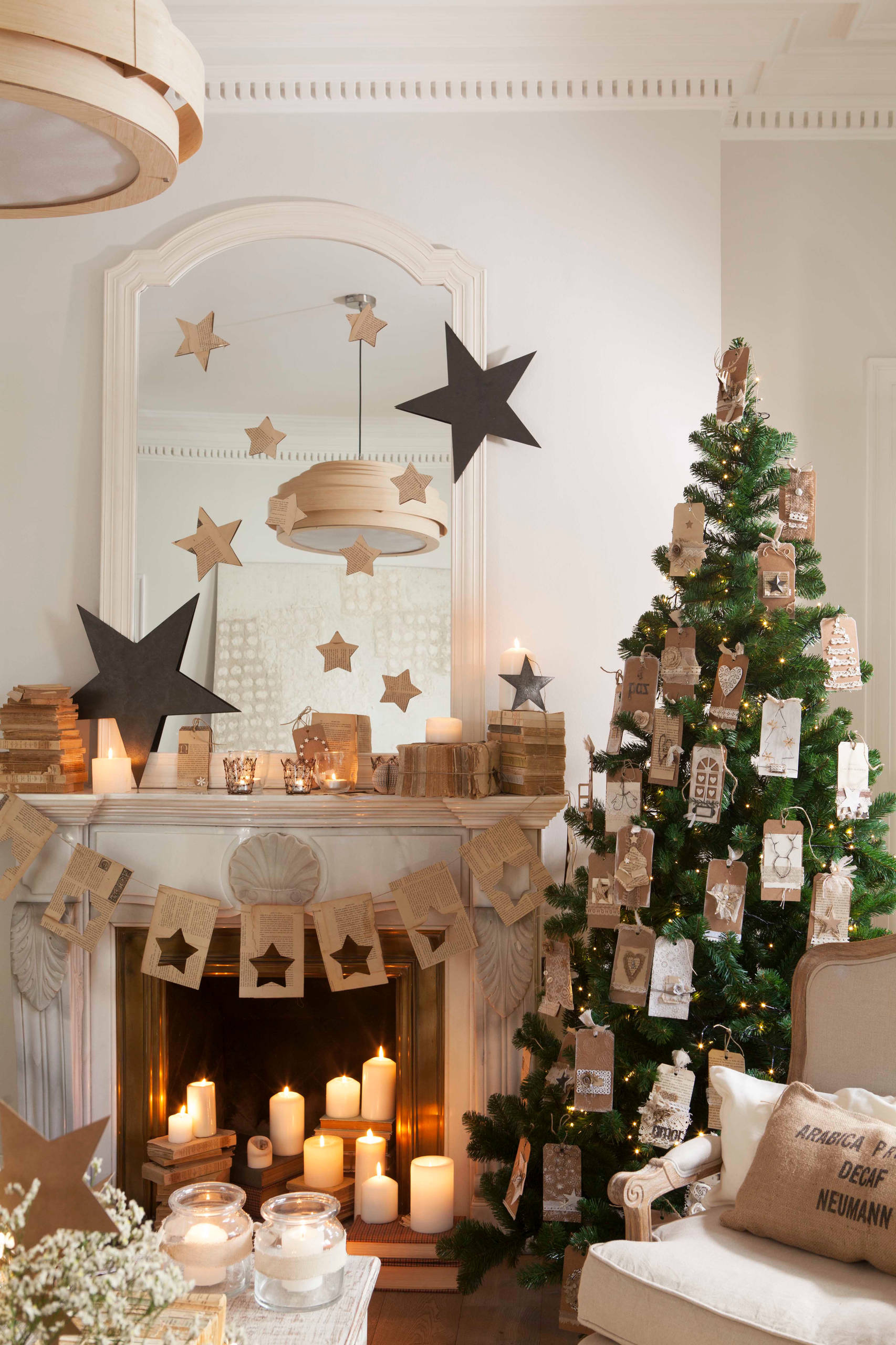 Фотоохота: 38 новогодних ёлок со всего света