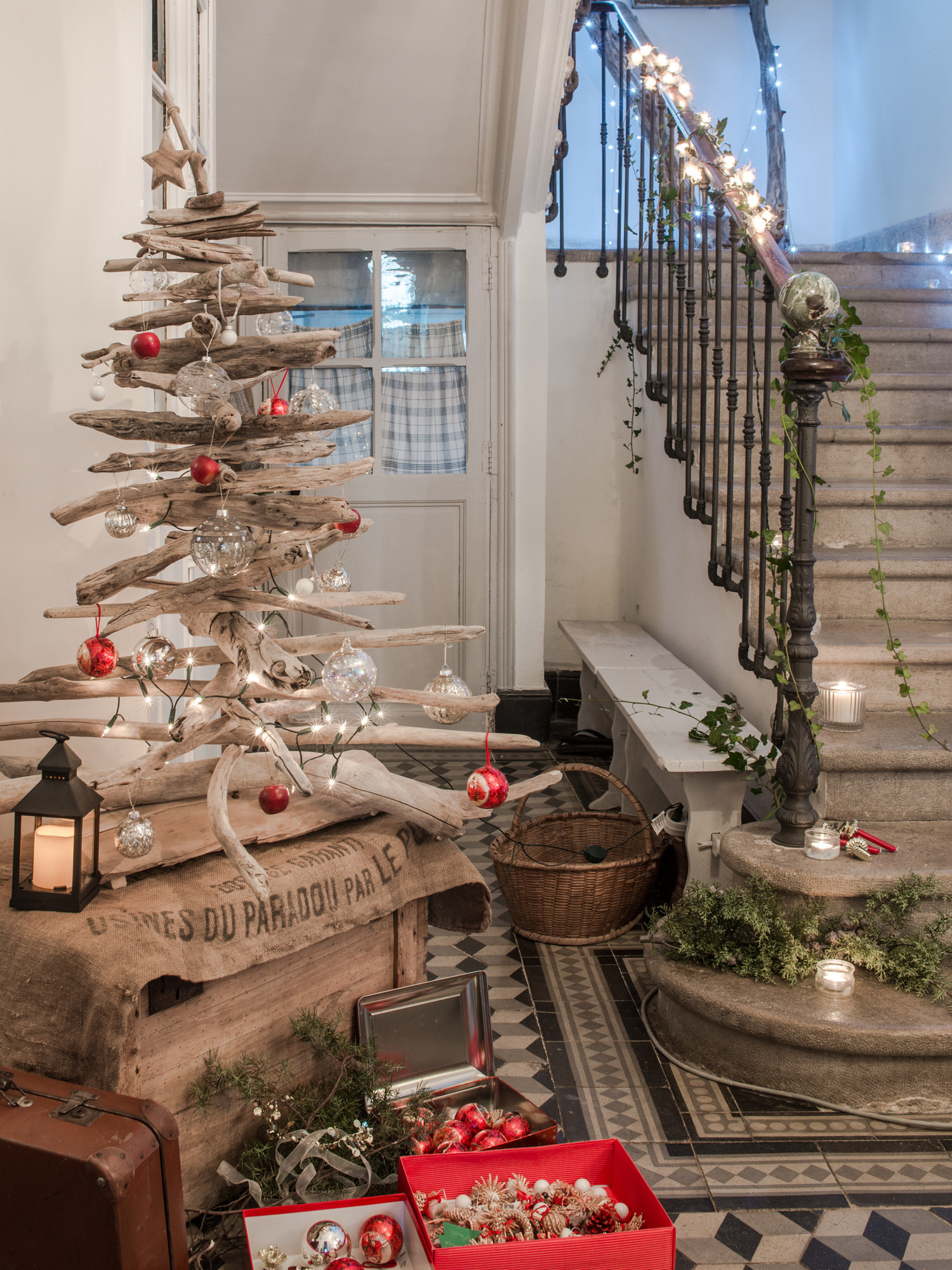 Фотоохота: 38 новогодних ёлок со всего света