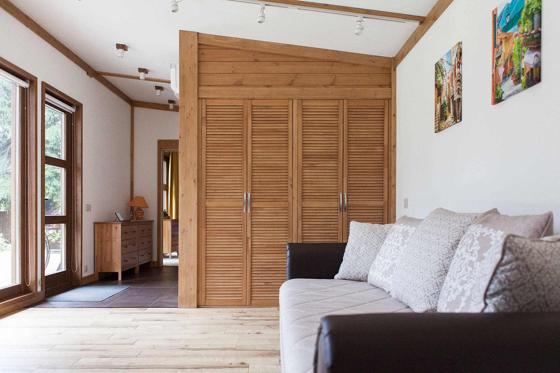 В гостях: Компактный дом на двоих — подарок родителям